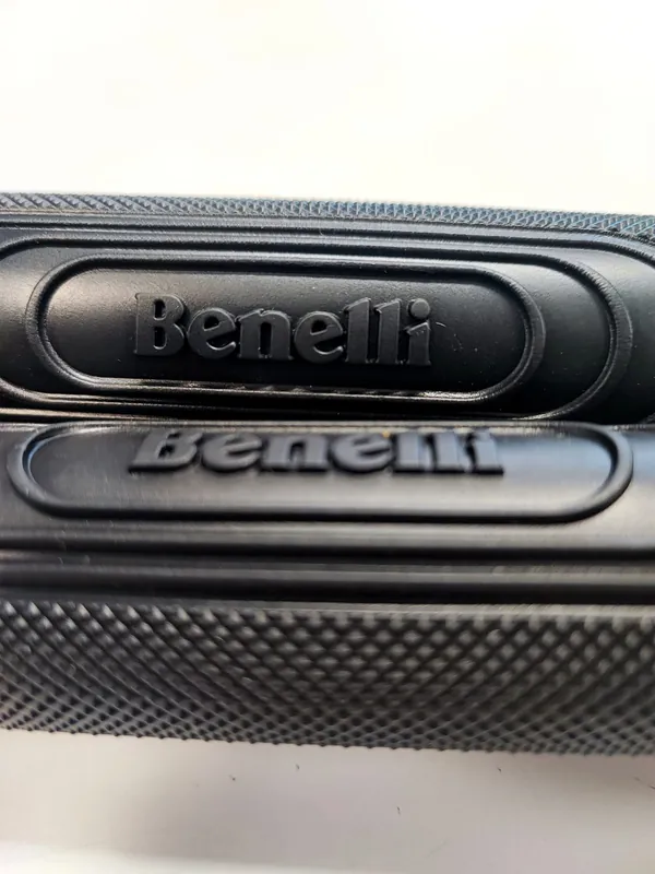 BENELLI gripy UNI BLACK Bestseller