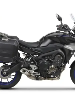 SHAD Kompletní sada černých hliníkových kufrů TERRA BLACK, 37 litrů vrchní kufr, 36/47 litrů boční kufry, včetně montážní sady a desky SHAD YAMAHA MT-09 Tracer/Tracer 900 Direct Beschikbaar